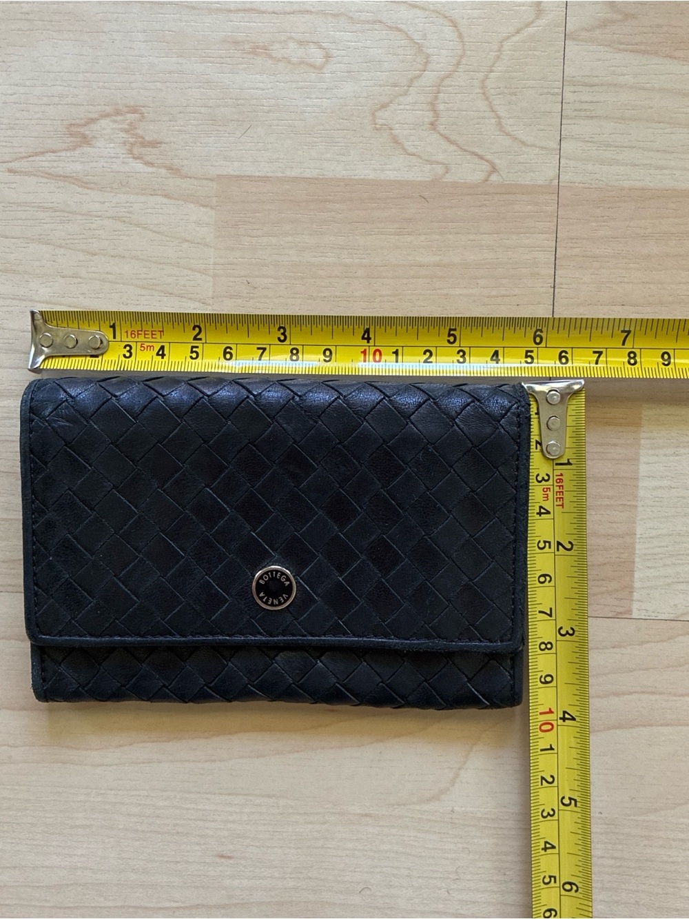 Bottega Veneta Vintage Black Intrecciato Leather Snap Wallet - Picture 7 of 8